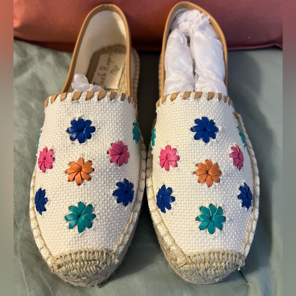 Jack Rogers size 9 1/2. flats, platforms